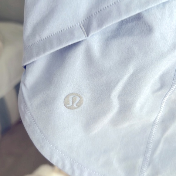 RARE BABY BLUE LULULEMON SPEEDUP SHORTS - Picture 3 of 3